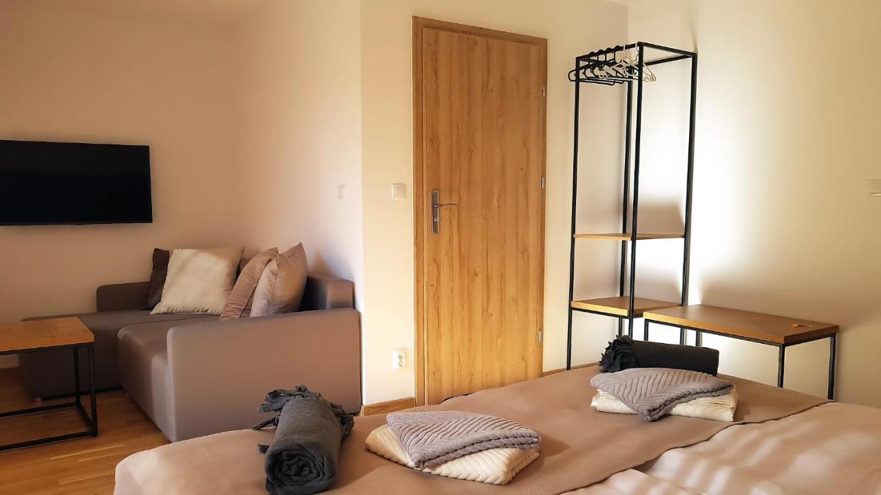 Wodnik Uslugi Hotelarskie, Apartamenty 罗威 外观 照片