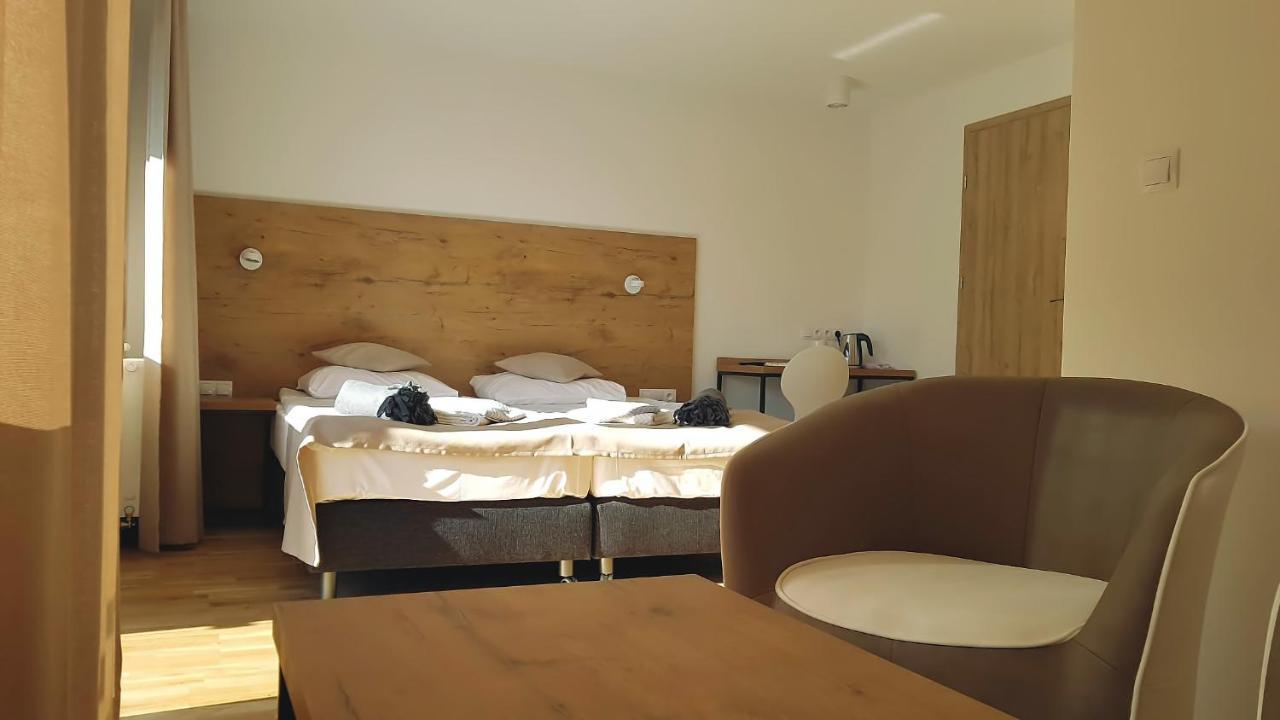 Wodnik Uslugi Hotelarskie, Apartamenty 罗威 外观 照片
