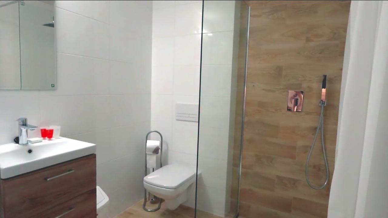 Wodnik Uslugi Hotelarskie, Apartamenty 罗威 外观 照片